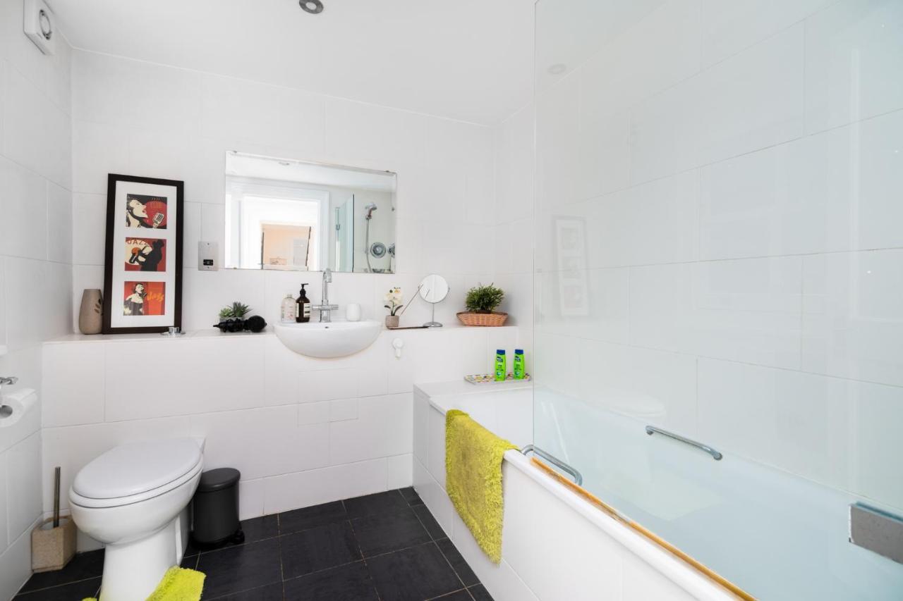 Séjour chez l'habitant Master En - Townhouse Double With Garden & Hot Tub Londres
