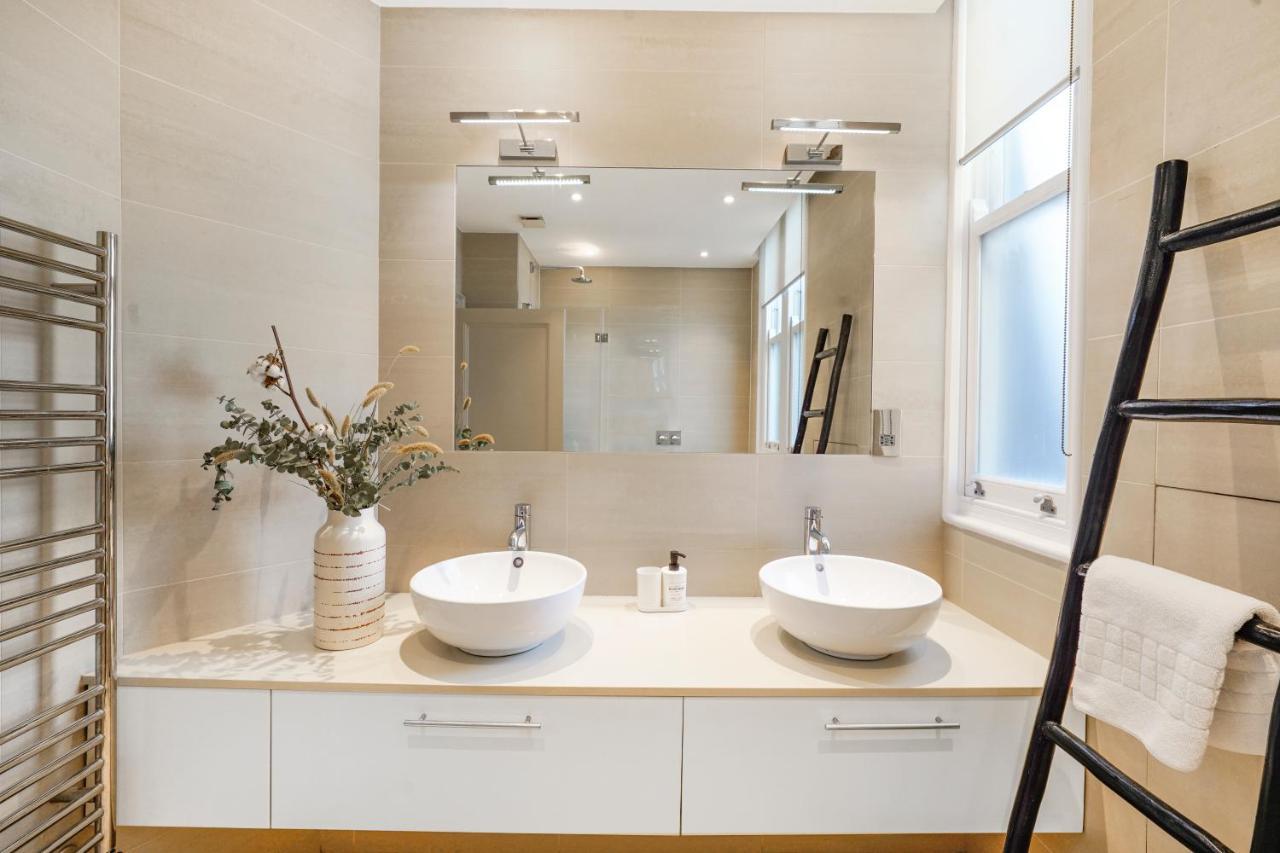 Appartement Spacious And Modern 4 Beds In Kensington *