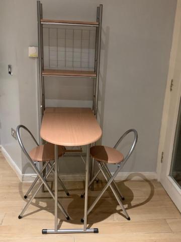 Appartement - Entire Lower Ground Floor - Only 7 Mins Walk Kings Cross St Pancras Station Londen