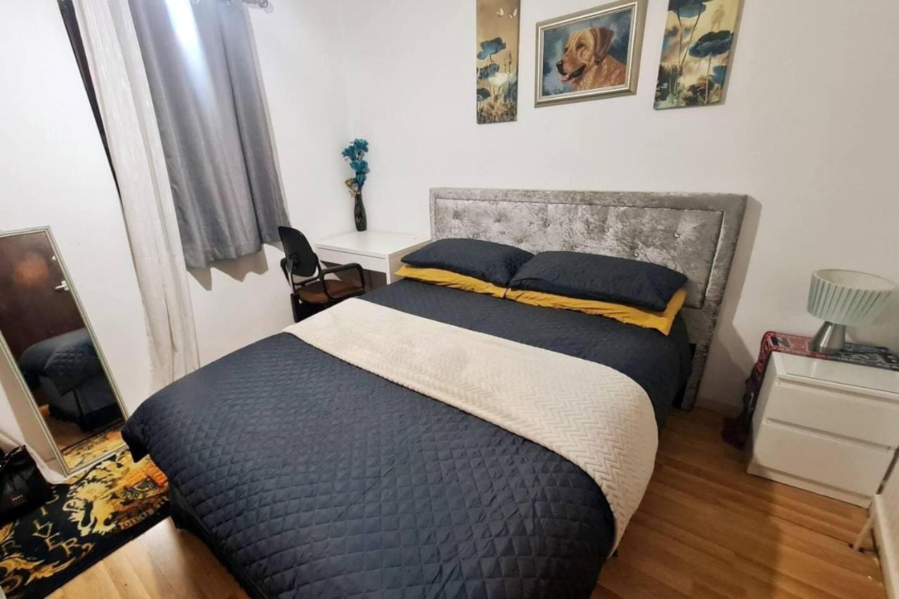 Appartement Lovely 2-bed In Battersea Londen