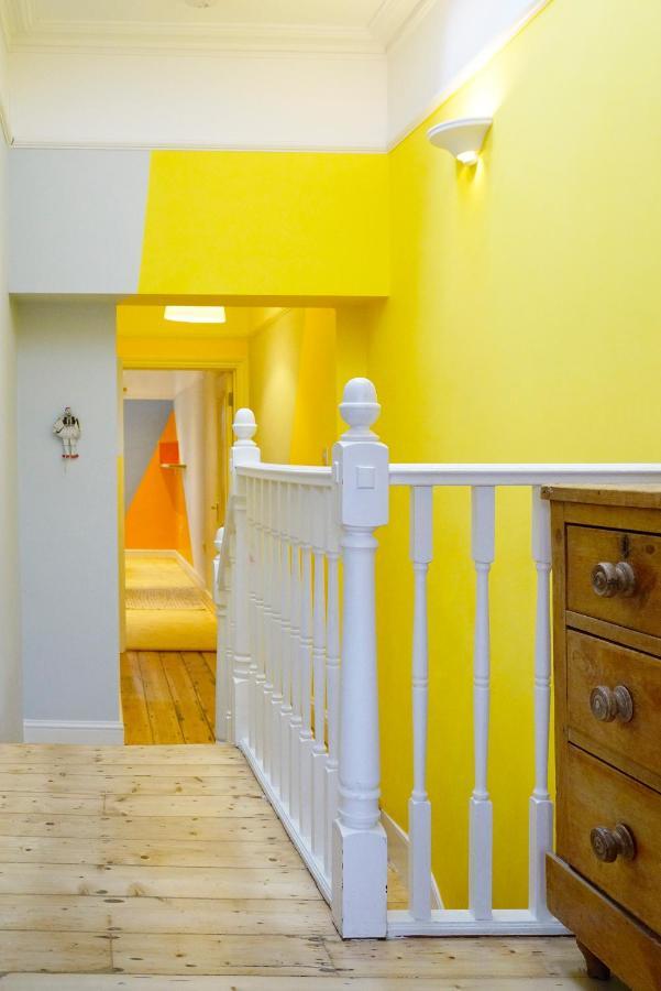 Vakantiehuis Stunning 3-bedroom Townhouse In Superb Location Londen