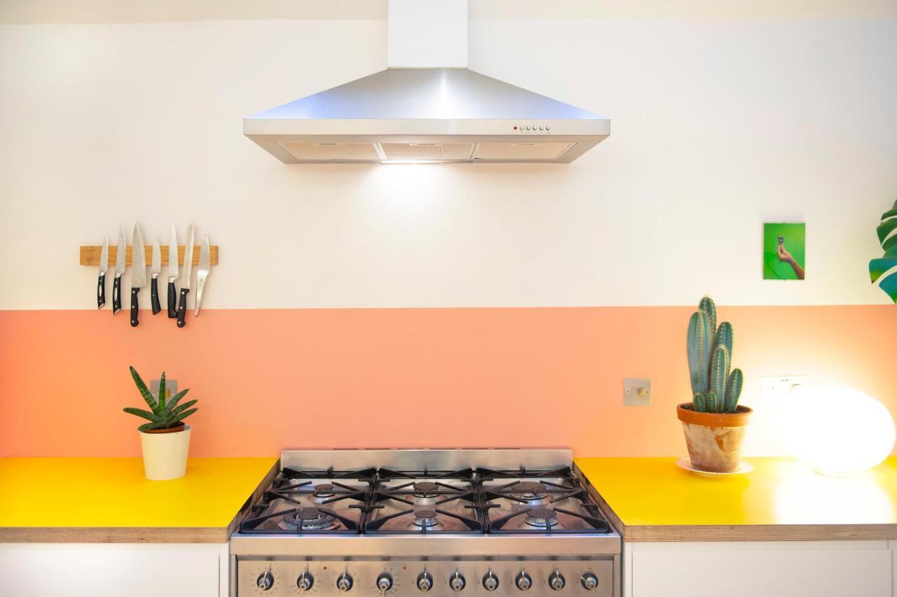 Stunning 3-bedroom Townhouse In Superb Location Vakantiehuis Londen