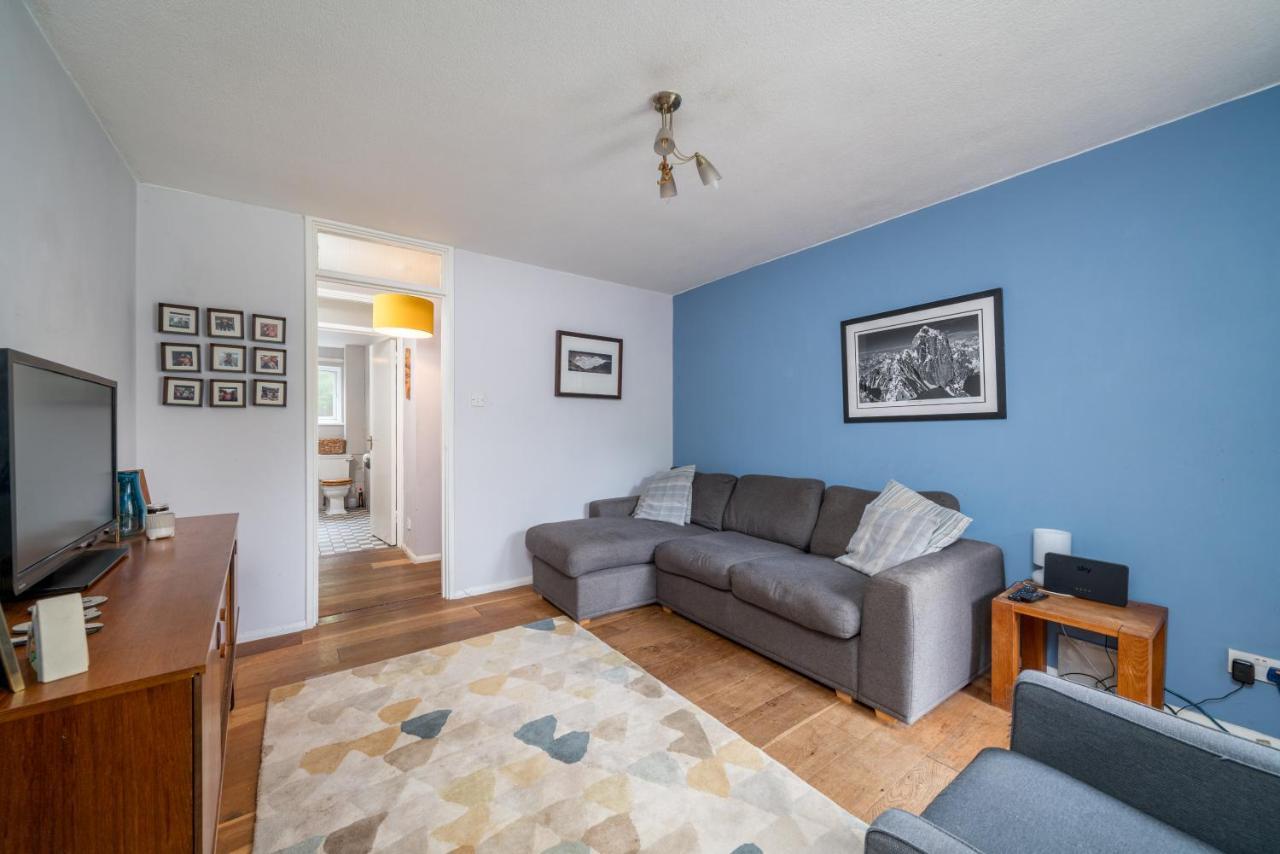 Appartamento Joivy Cosy Flat In Elephant And Castle, Private Garden And Pets Allowed Londra