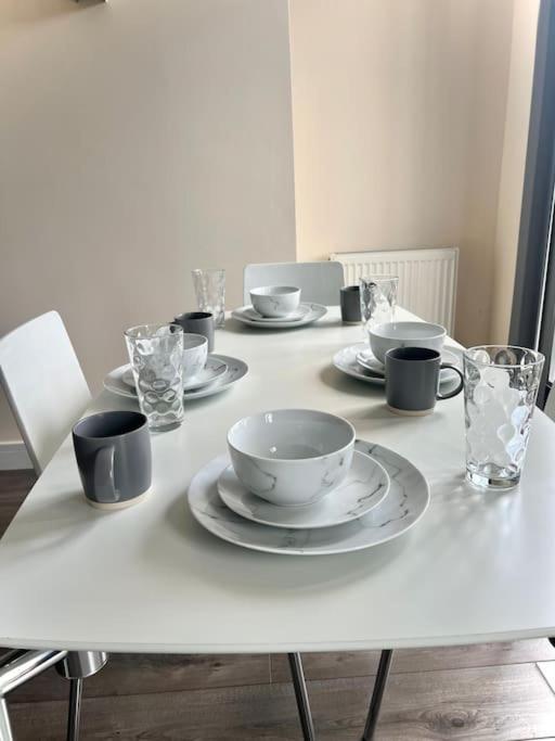 Appartement Luxuries 2 Bed Flat In Canary Wharf Londen