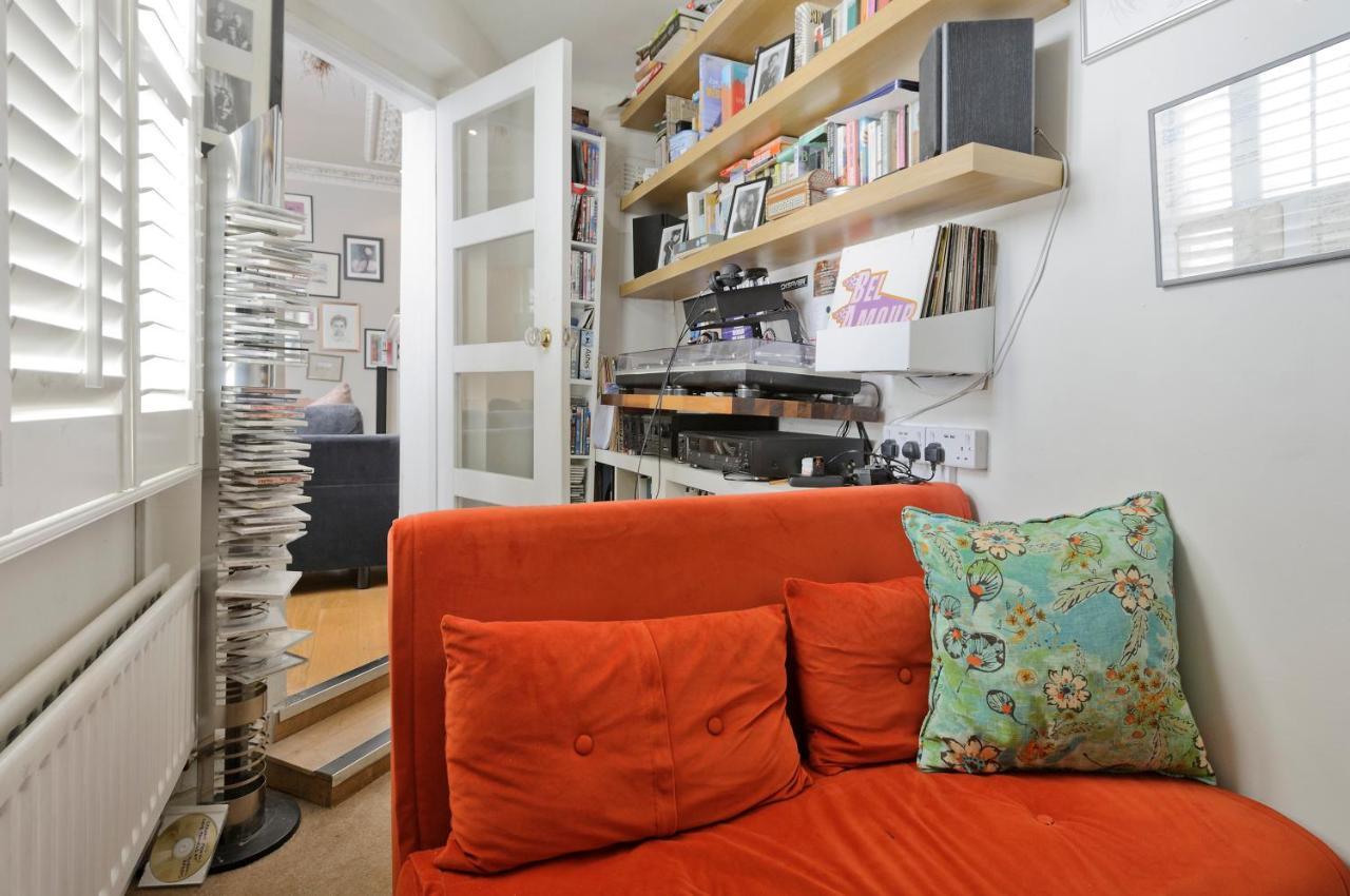 Beautiful Battersea By Clapham Junction By Underthedoormat Apartment