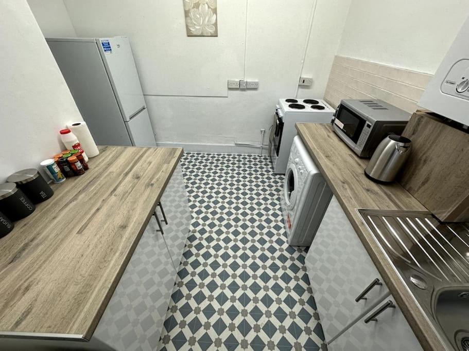 Lägenhet Incredible 2 Bedroom On Tower Bridge