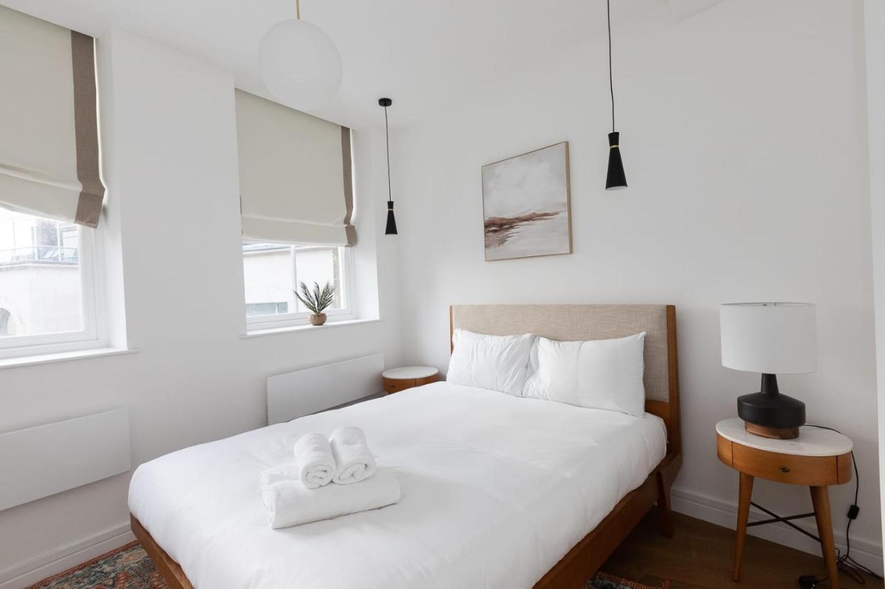 Stunning 2 Bedroom Duplex In Holborn Zone 1 * Londra