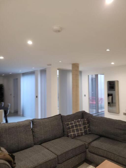 Appartement 2br Flat In Wandsworth Sleep 10 W10 Londen