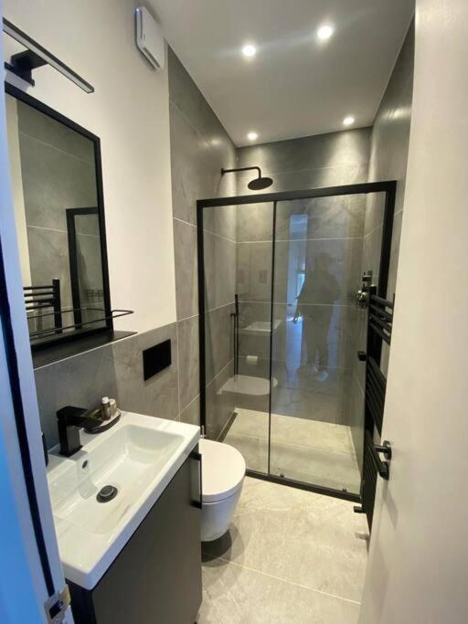 2br Flat In Wandsworth Sleep 10 W10 Appartement *