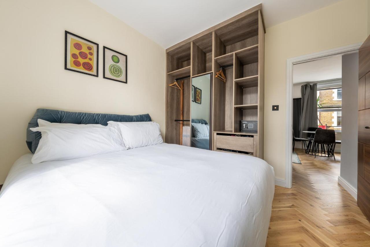 Central London Apartment * London