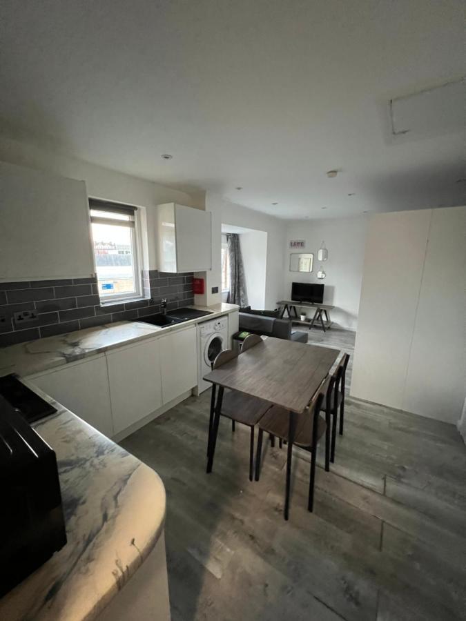 Lovely For 2 Or 4 People - Bermondsey Londen