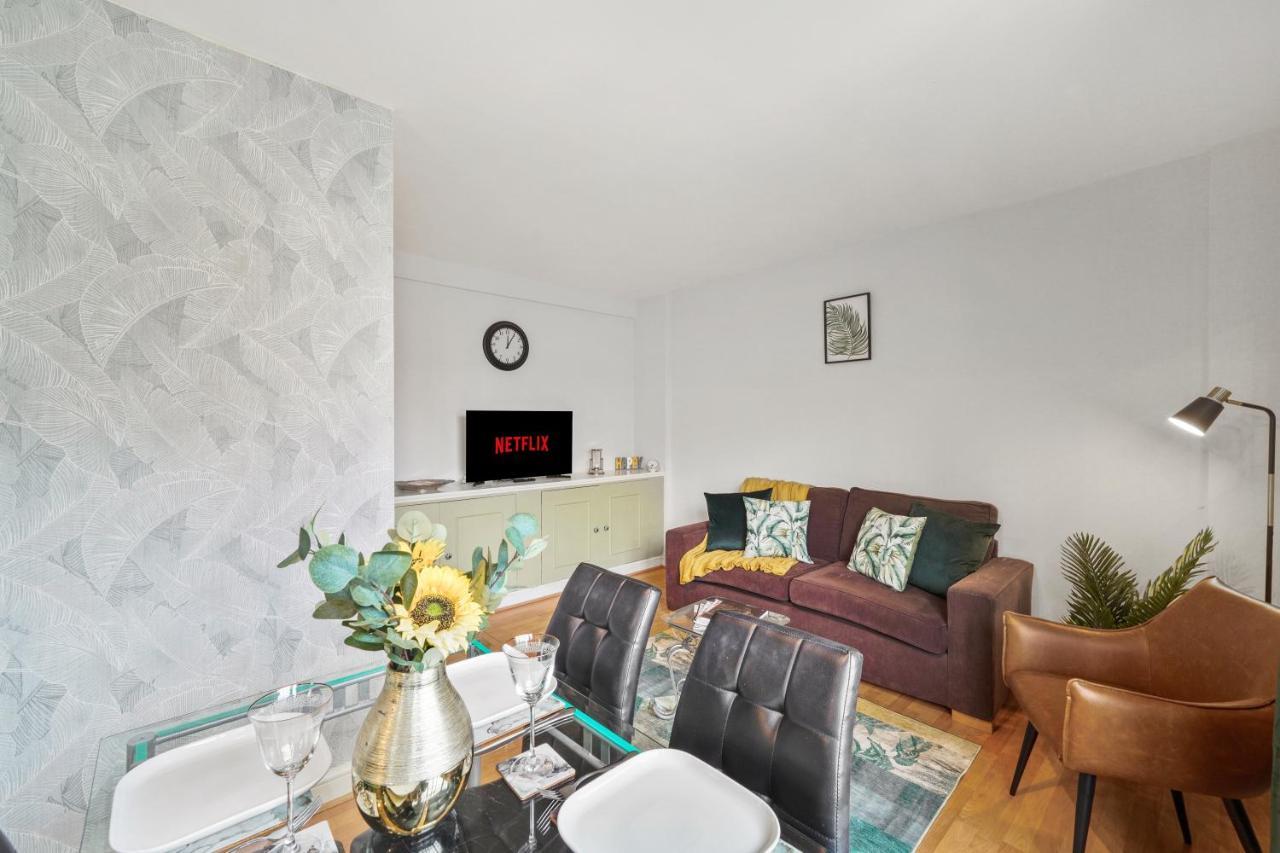 One Bedroom By Dream Key Short Lets & Long Lets Chelsea With Free Wi-fi And Netflix London