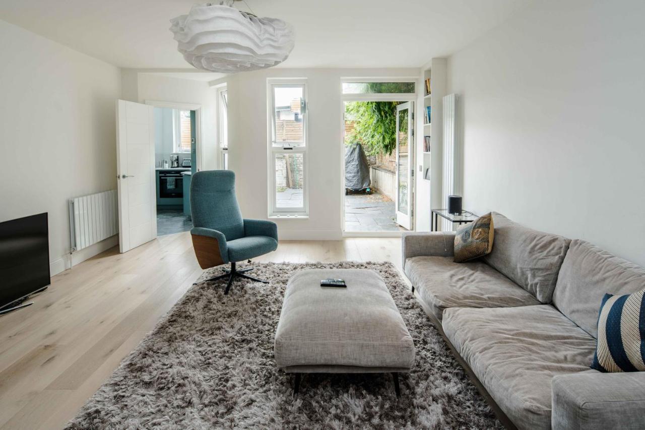 Stylish 2 Bedroom 2 Bathroom In Notting Hill * Londen