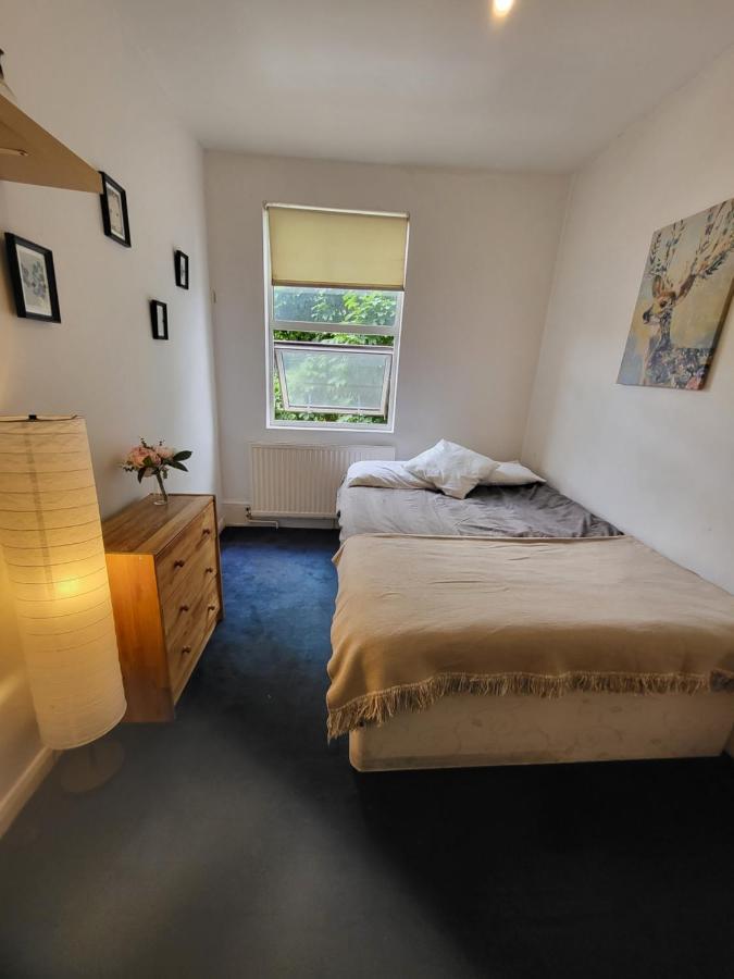 Quiet Near Arsenal Stadium Islington Zone 2 Cental Homestay *