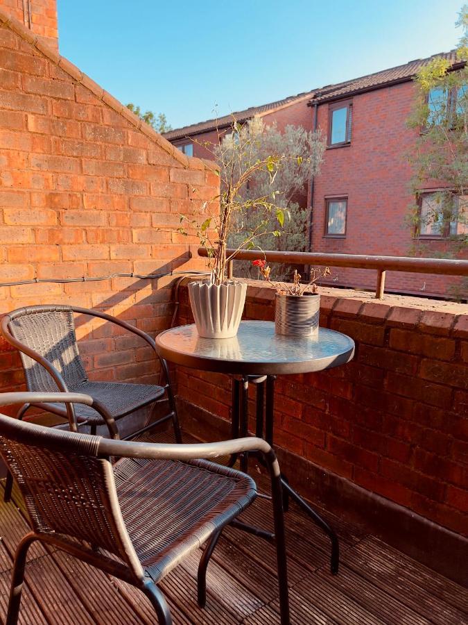 Lägenhet Charming And Spacious 1-bedroom Flat In Hampstead London