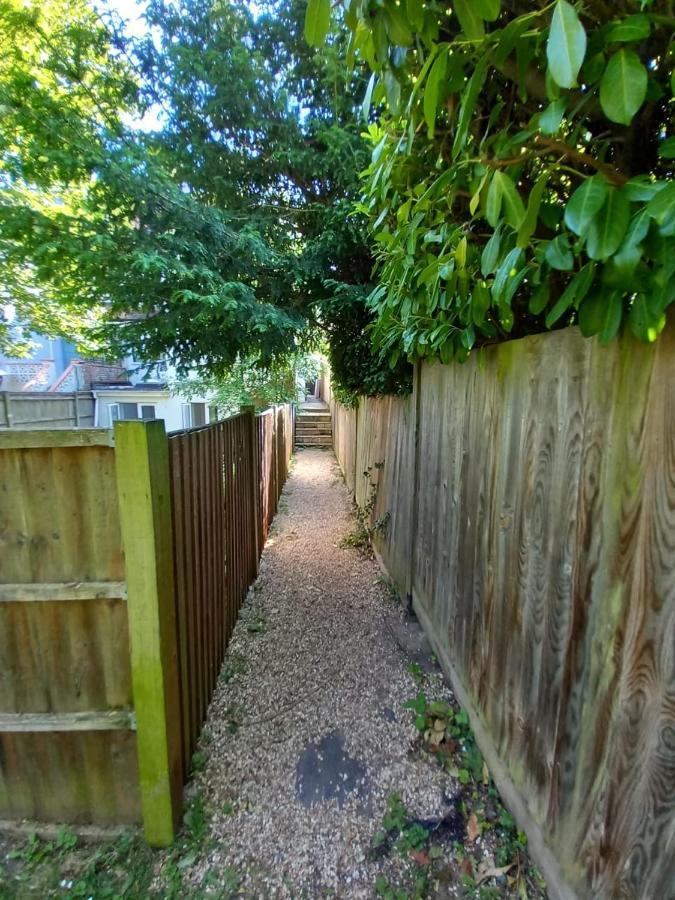 Leisure Studio Flat In Golders Feriehus London