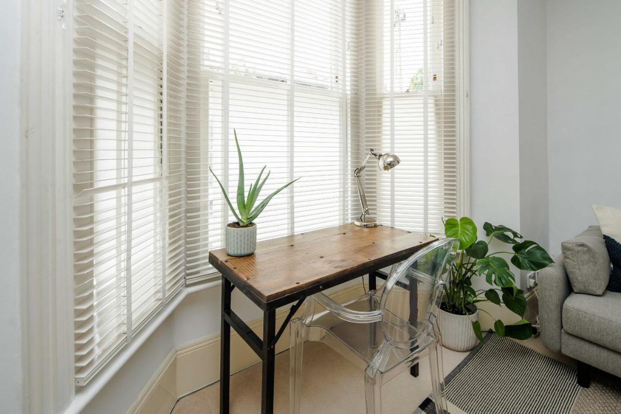 Apartment Beautiful Designer Flat In Maida Vale, Sleeps 4 London
