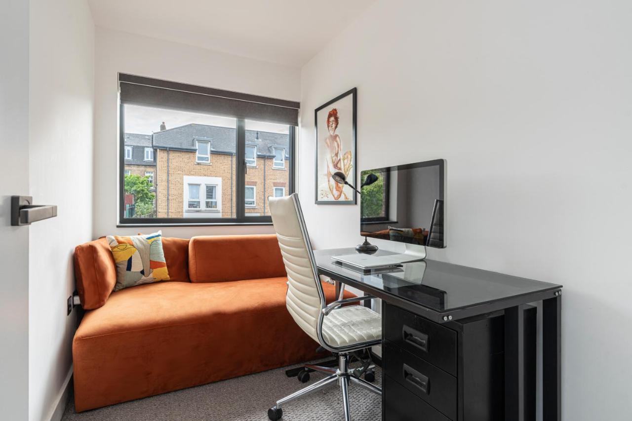 Altido Stunning 2 Bed House With Garden And Free Parking, Near Clapham Park * London