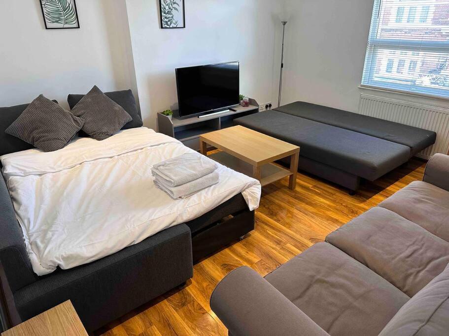 Comfortable 1 Bedroom And Double Sofa Bed Flat Appartement *