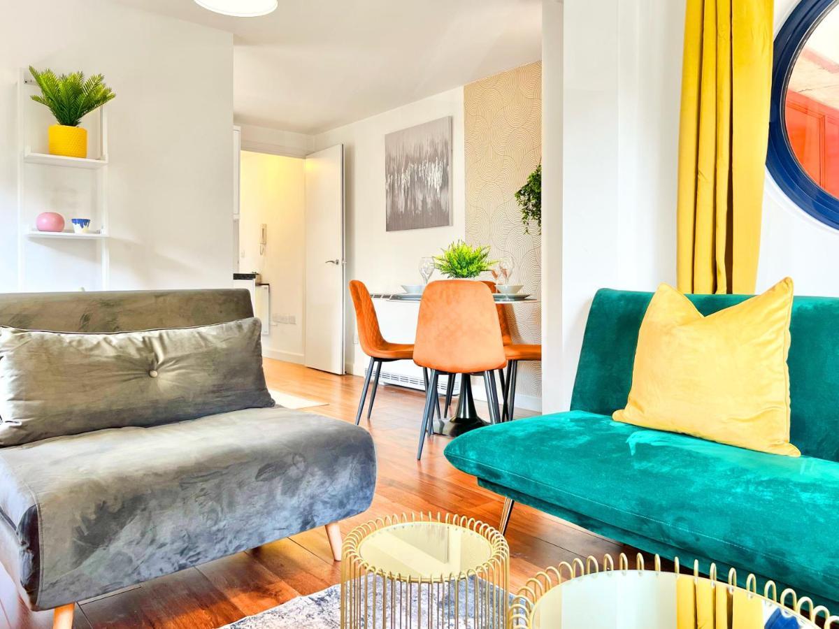 Weekly Or Monthly - Relocation & Business - 4 Guests - By Hofin Stays Short Lets & Serviced Lägenhet London