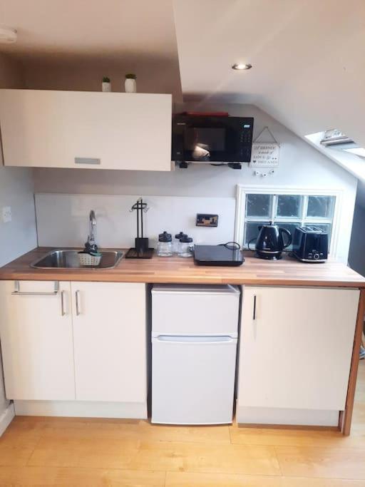 Alross Flat / Private Bathroom Appartement