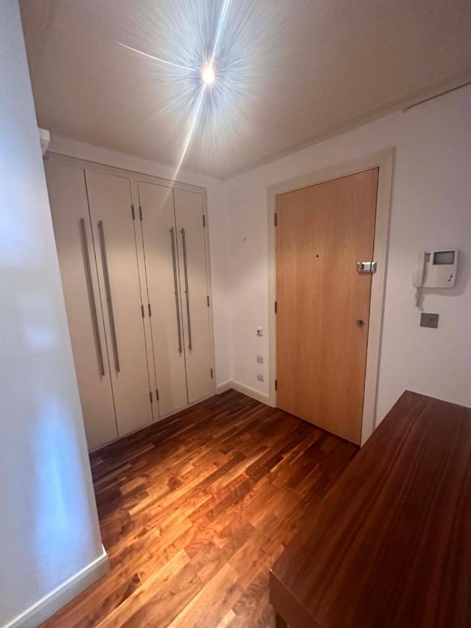 New Two Bedroom With Balcony * London