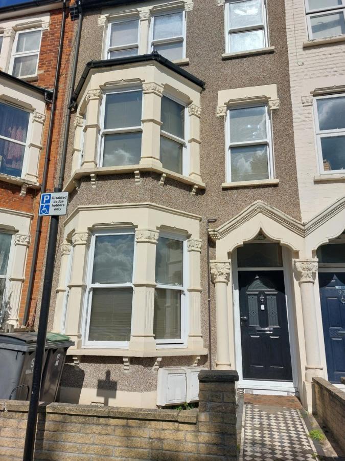 White Hart Lane Walking Distance Tottenham Hotspur Stadium Homestay London