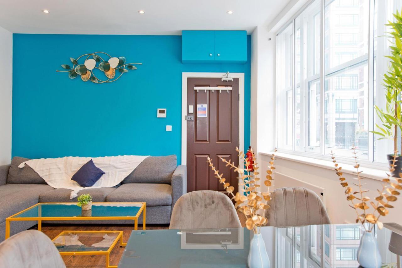Imperial Middlesex Street Apartment
