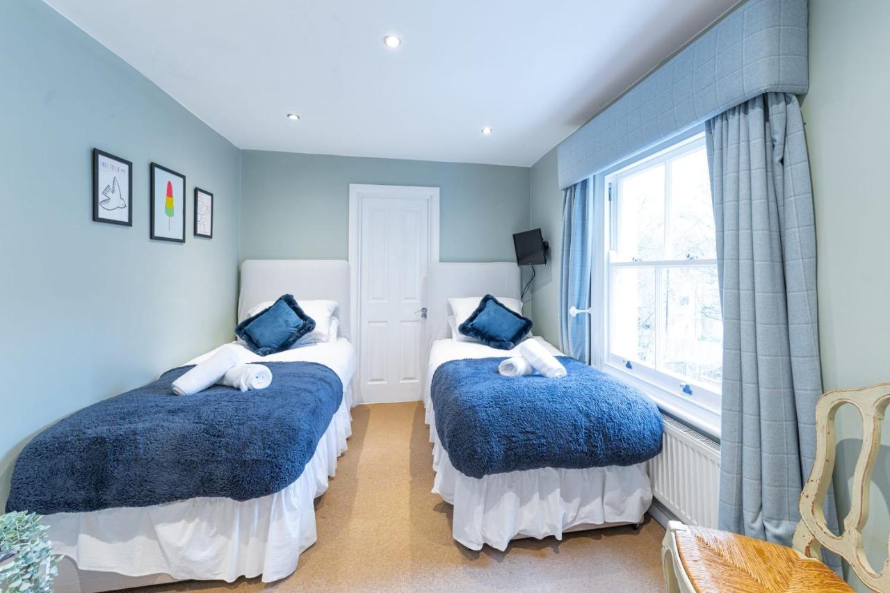 Stylish Shepherds Bush Flat * Londen