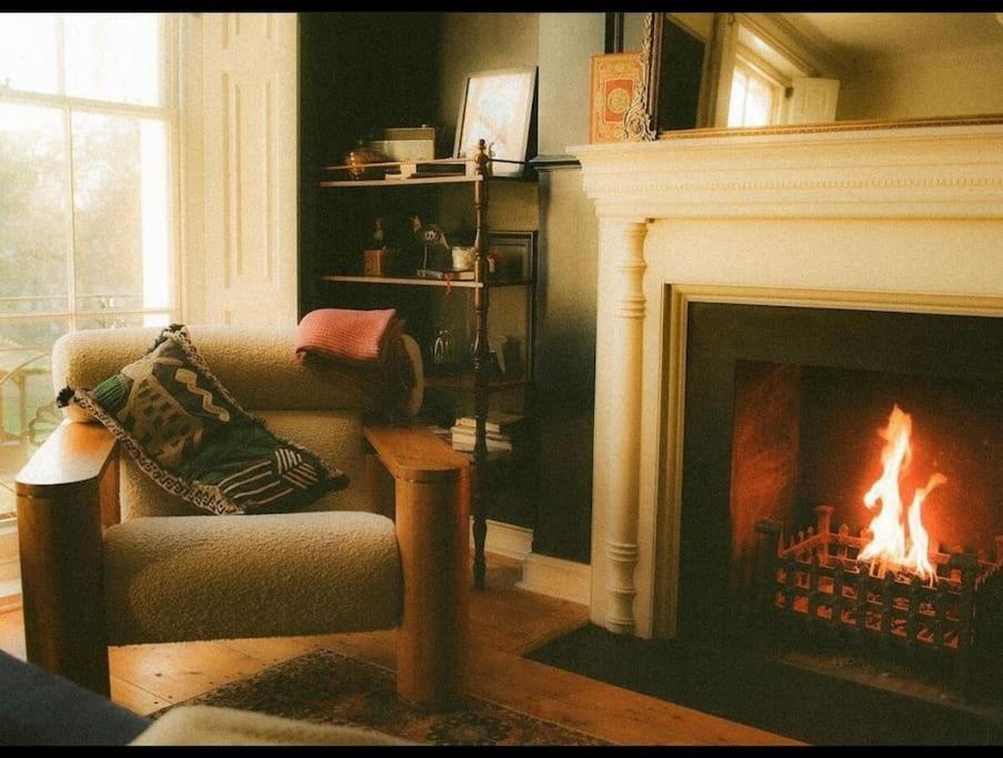 Gorgeous Grade Ii Listed Georgian House - Leafy Square Views - Holiday home London