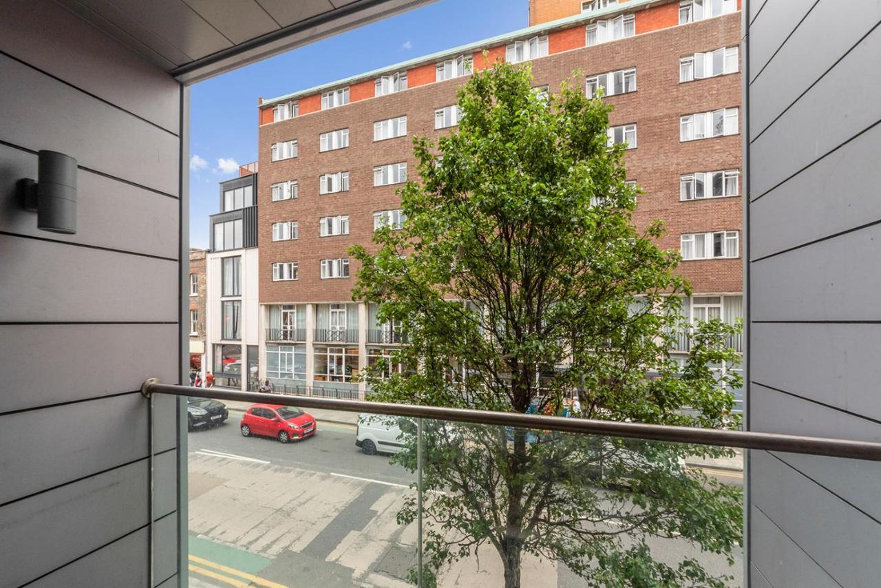 1 Bedroom Close To Tower Hill * Londen