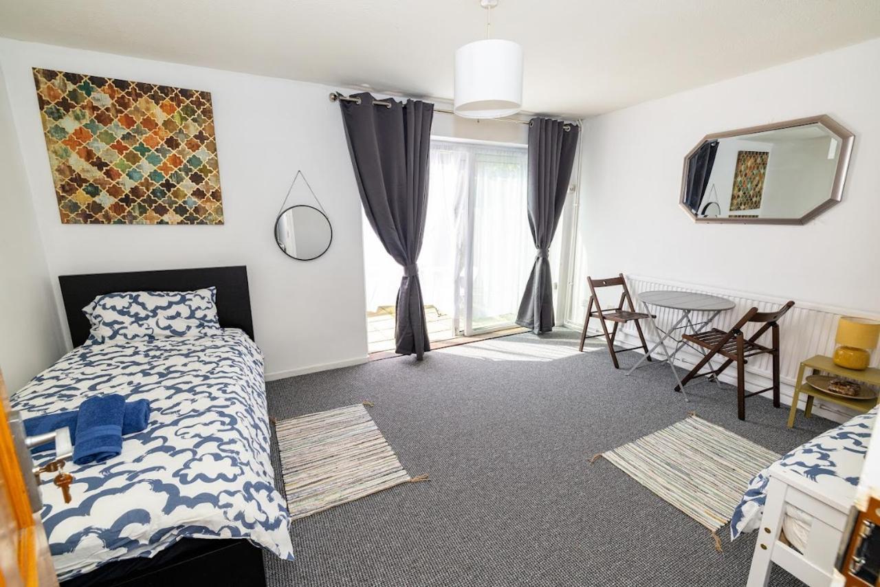 Privatunterkunft In Mile End *