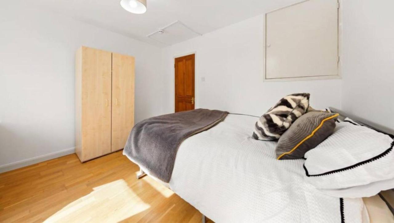 Warwick Avenue Hububb Appartement *