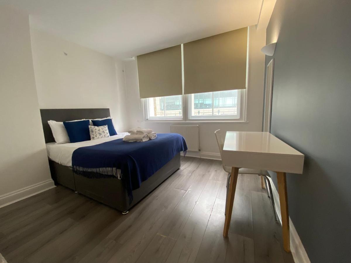 Lägenhet 2 Bed Flat Outside Liverpool Street Station!