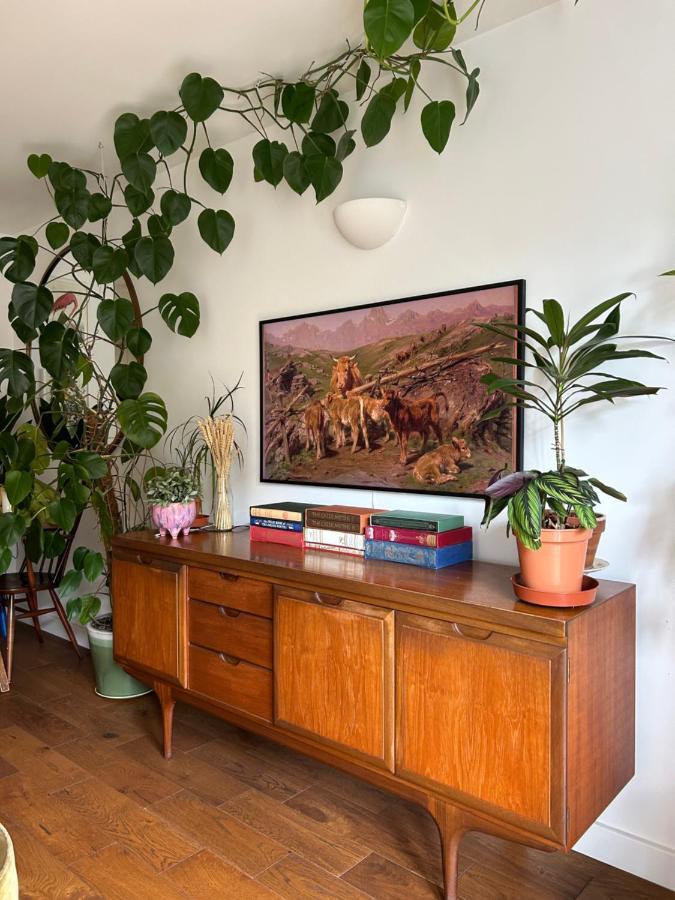 Artist In Islington, Shoreditch, Old St Leilighet London