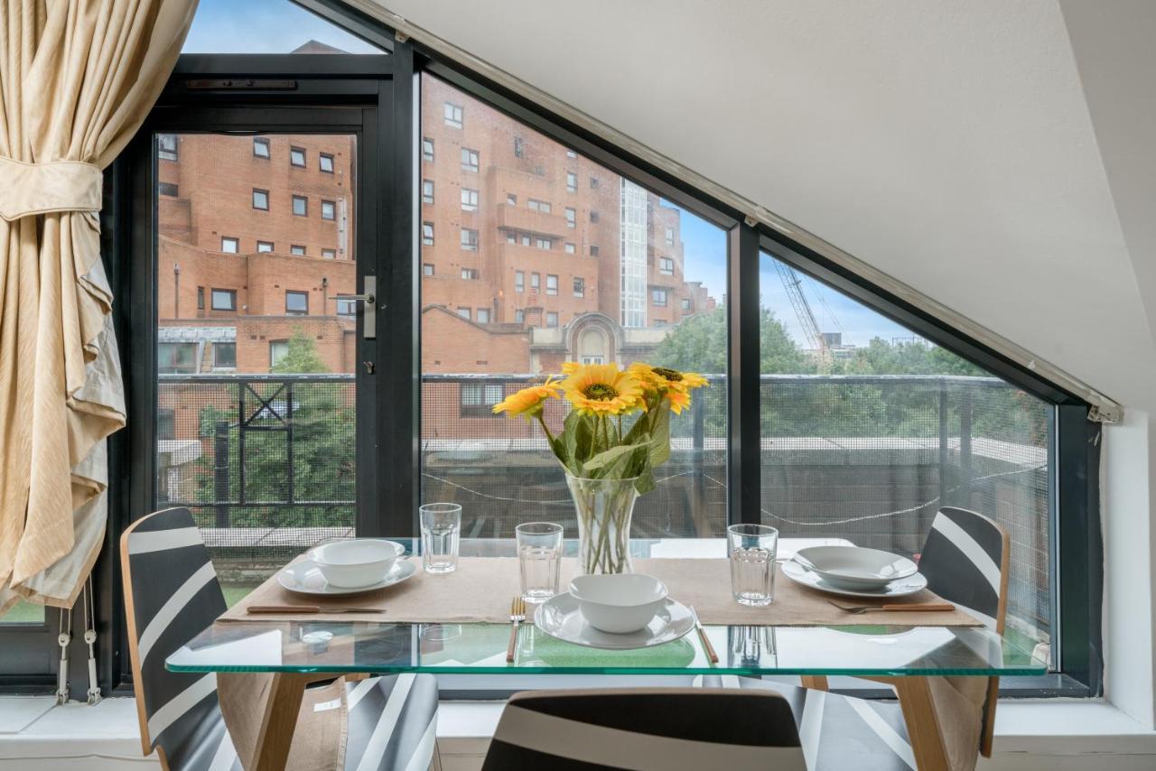 Modern 1 Bedroom City Penthouse