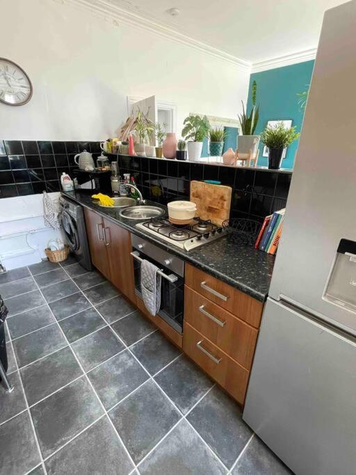 One Bedroom Flat In The Heart Of Islington Lägenhet London