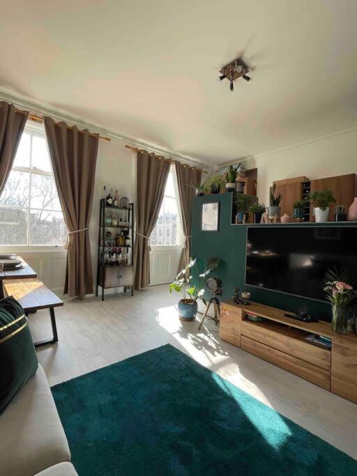 One Bedroom Flat In The Heart Of Islington Lägenhet *
