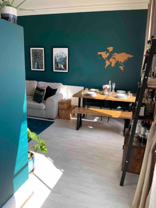 One Bedroom Flat In The Heart Of Islington Lägenhet London