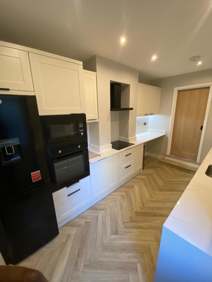 Luxury 2 Bed 1 Bath In By Graceful Appartement Londres