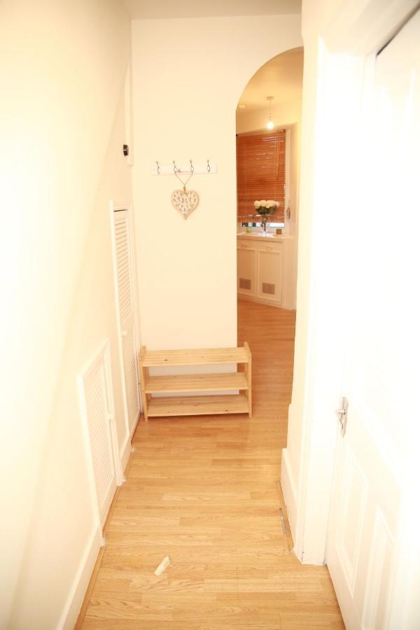 Wembley Luxury Feriehus London
