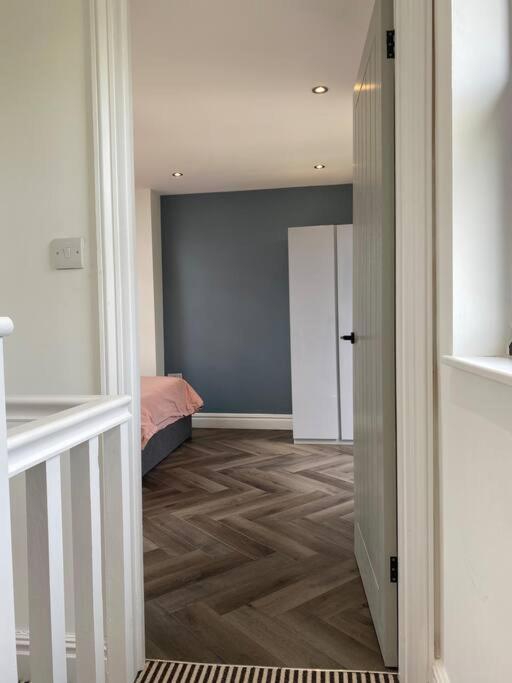 Charming House In The Heart Of Xar Feriehus London