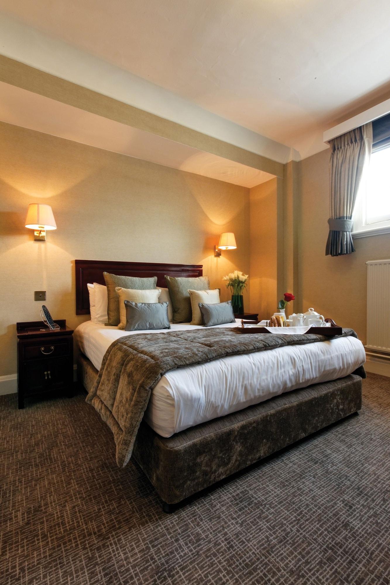Gem Strathmore Hotel London