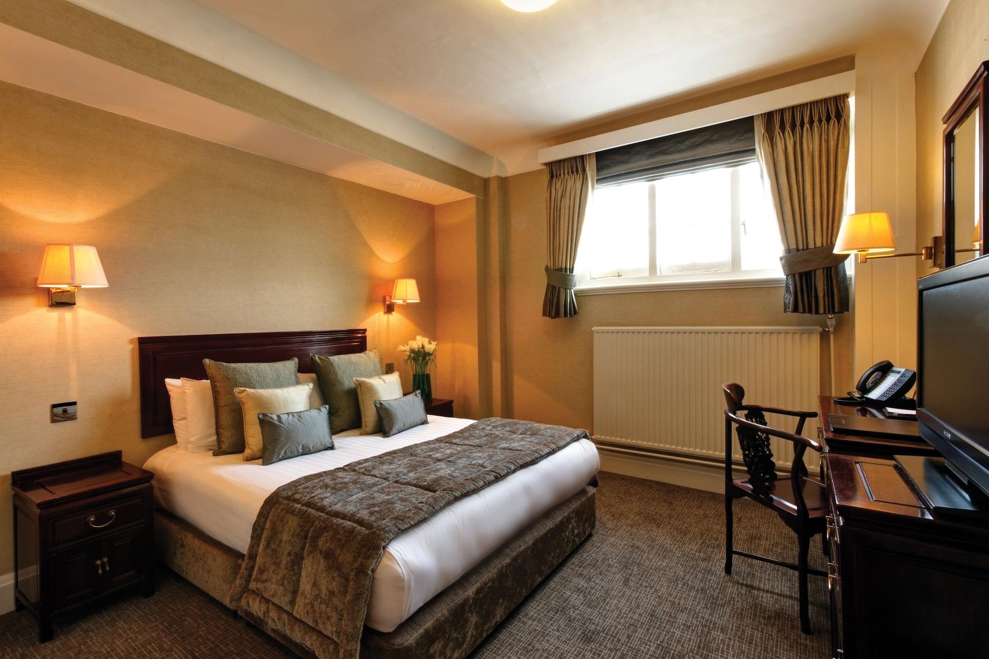 Hotel Gem Strathmore