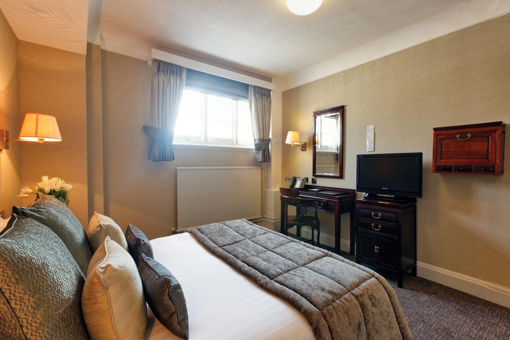Hotel Gem Strathmore 4*