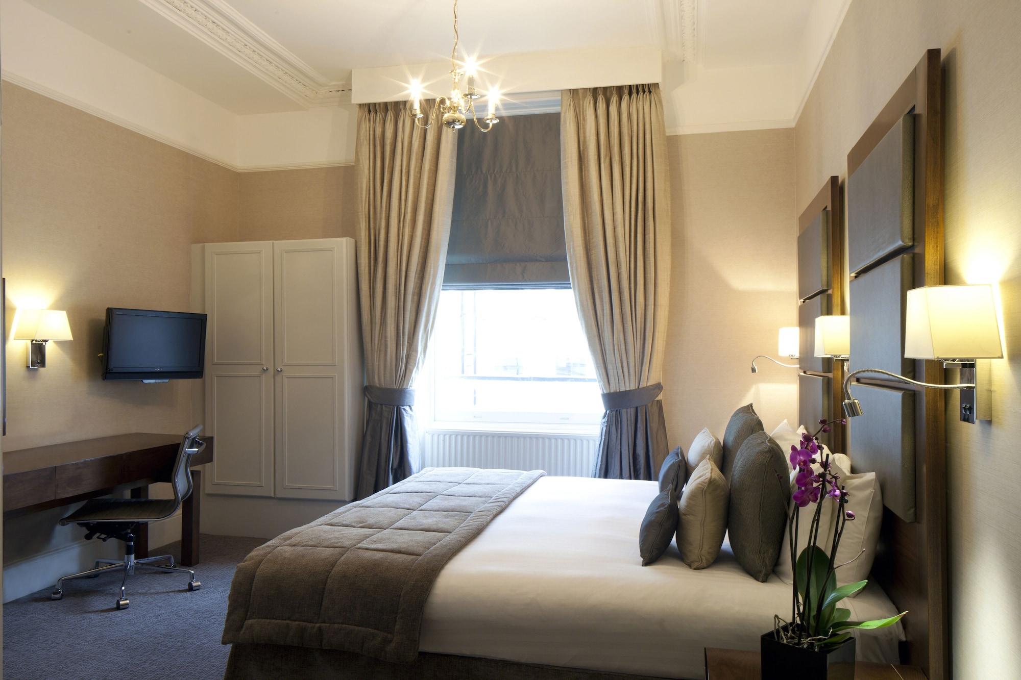 Gem Strathmore Hotel 4*