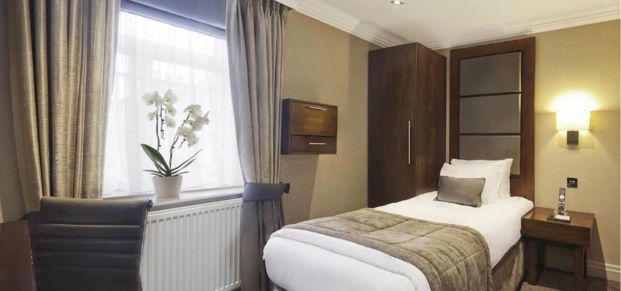 Gem Strathmore 4* London