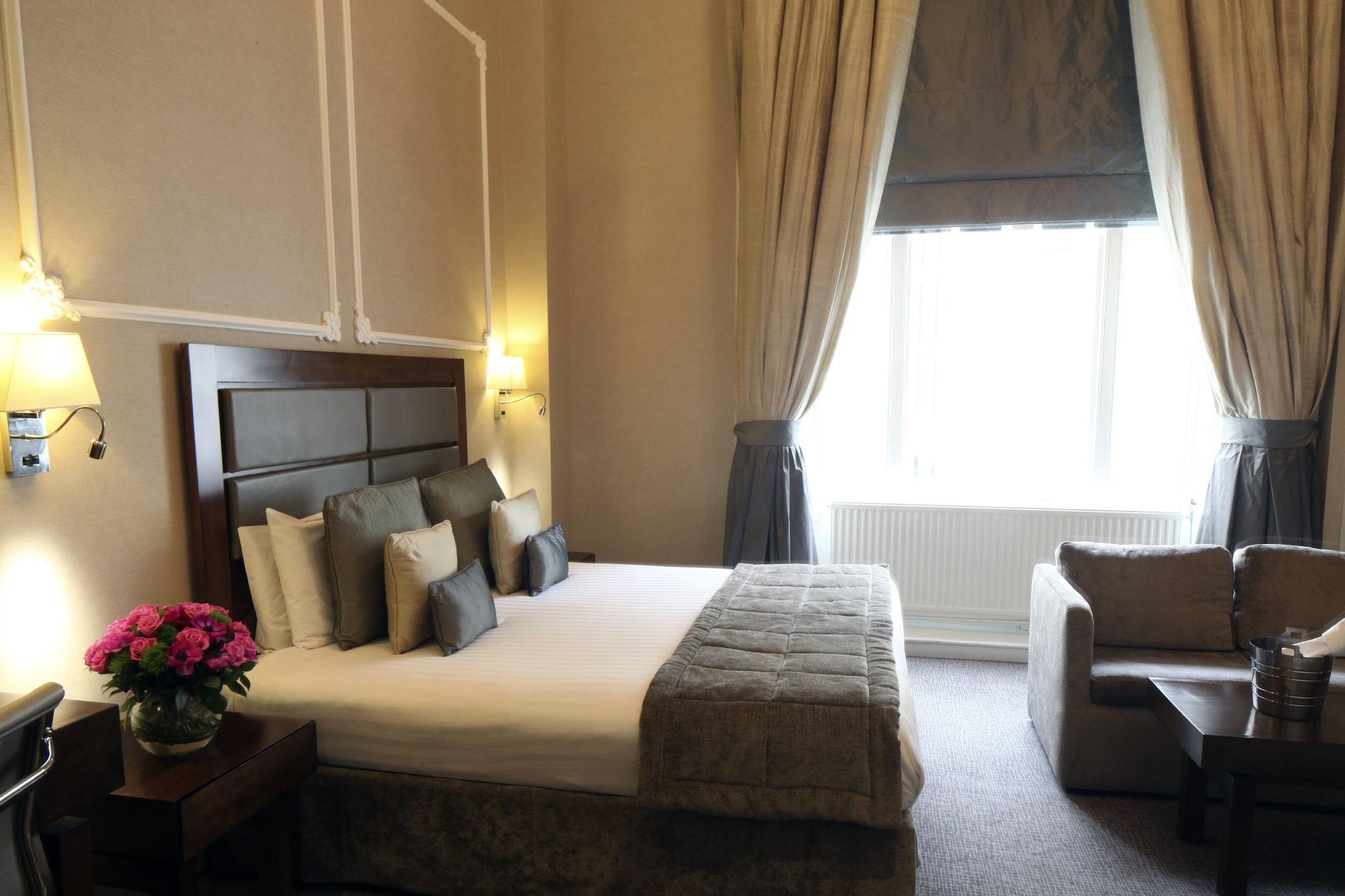 Hotel Gem Strathmore 4*