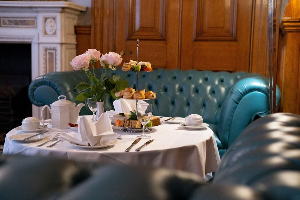 Hotel Gem Strathmore 4*