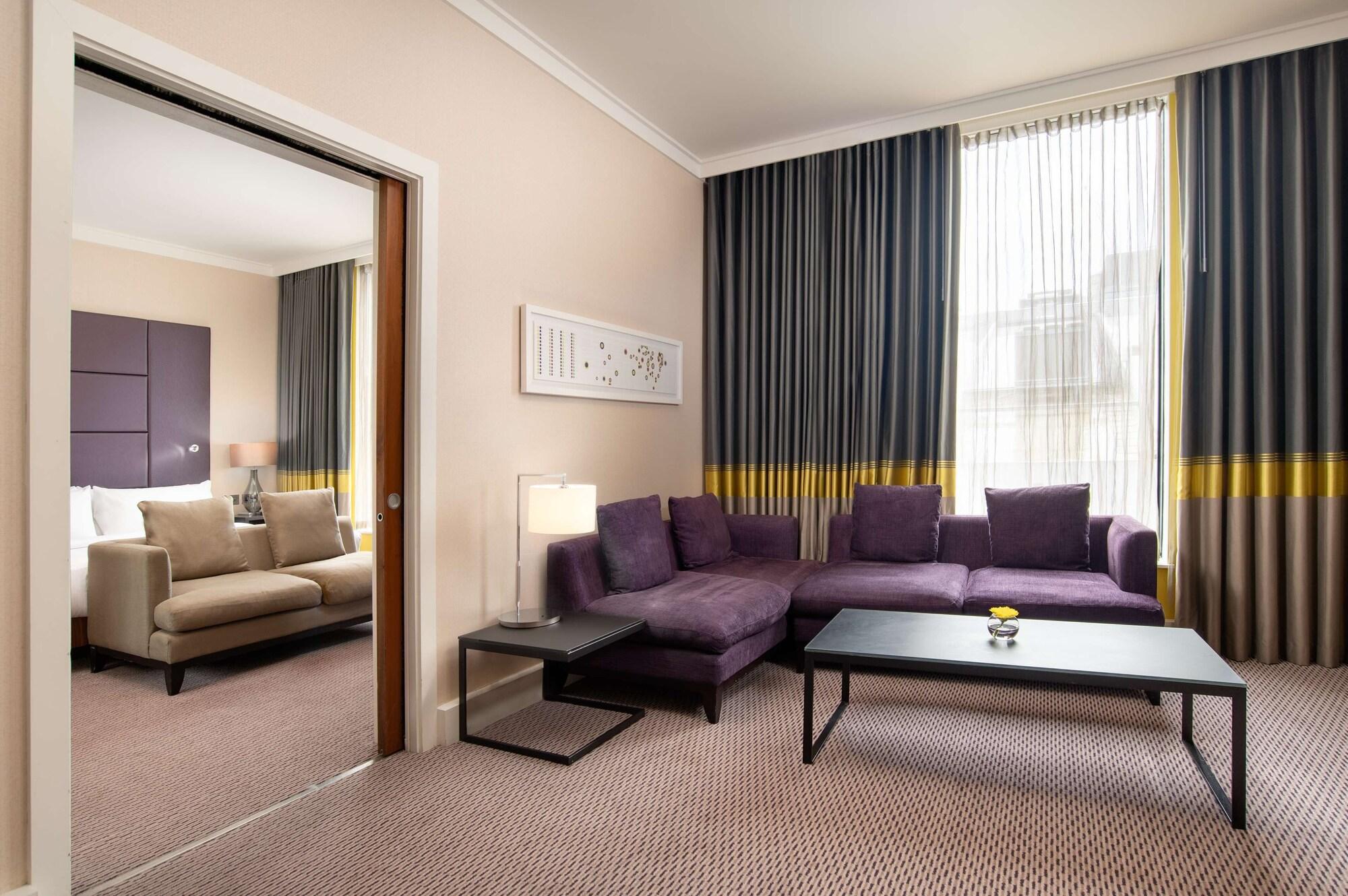 Hilton Wembley 4*